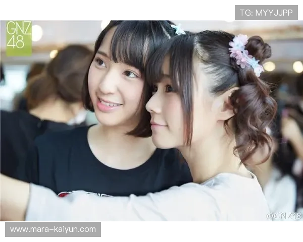 运动员后台准备花絮:按摩放松、战术讨论与心理建设